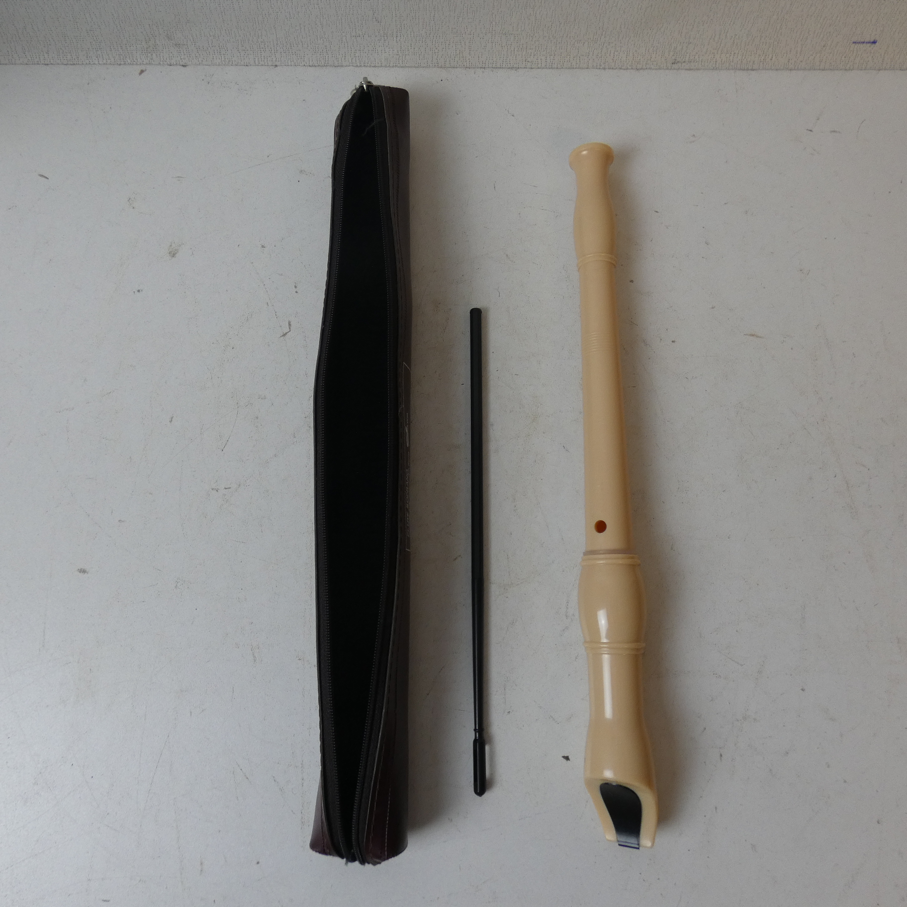 Flute Soprano avec Tablature et Ecouvillon de Nettoyage - Très bon état sur Label Emmaüs